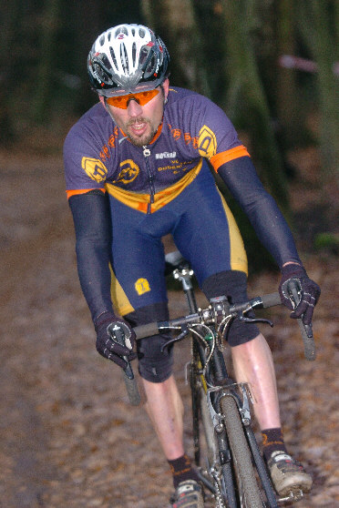 Jörg Hüter beim Cross